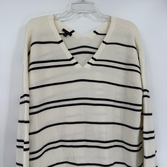 Talbots Women’s Size XL Cream Black Stripe Pullover Long Sleeve Tunic Sweater - Picture 4 of 11